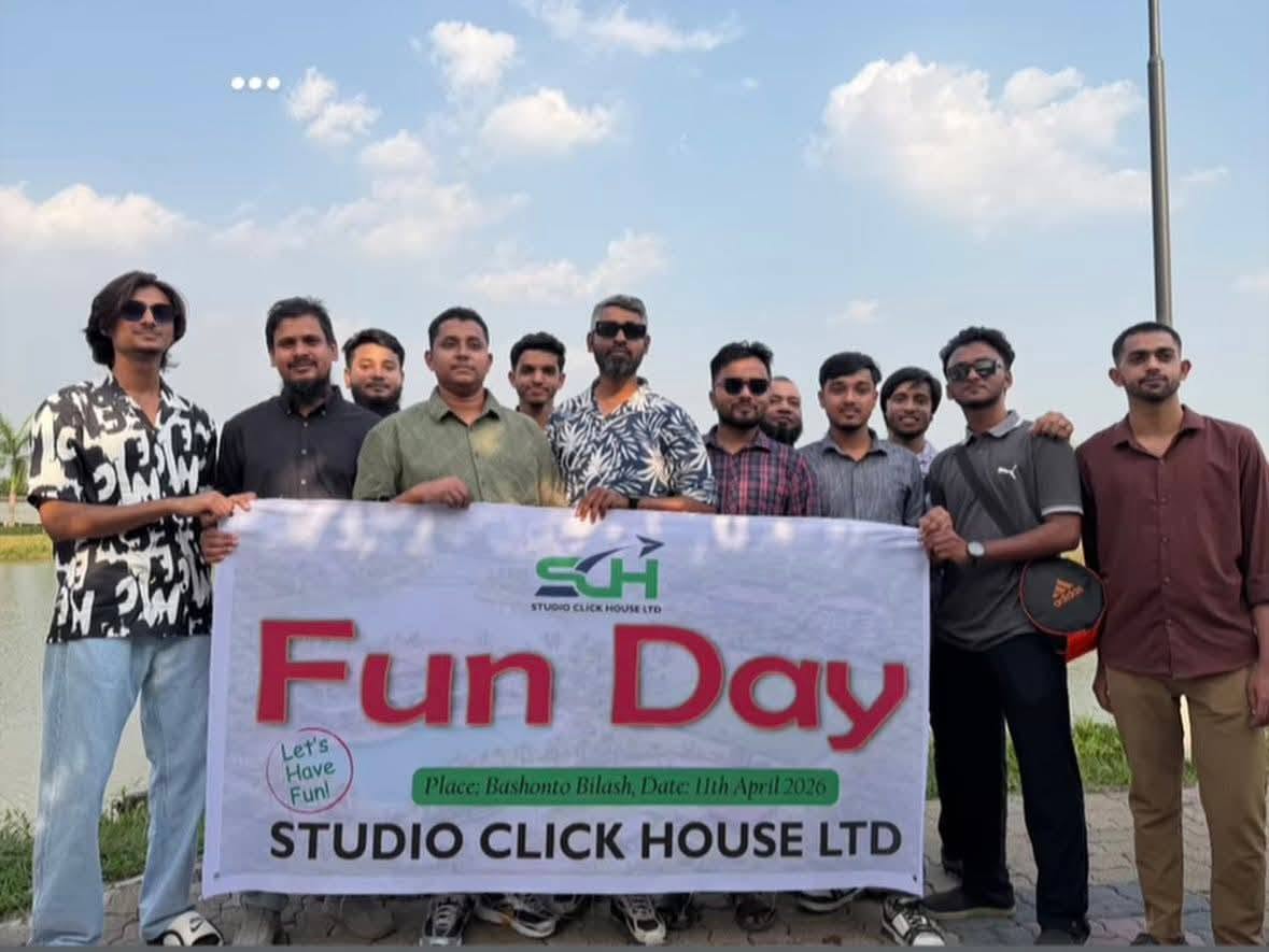 Studio Click House colleagues enjoying outdoor group activity